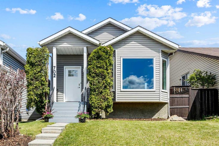 702 Erin Woods Drive SE - Erin Woods Detached, 4 Bedrooms (A2223438)