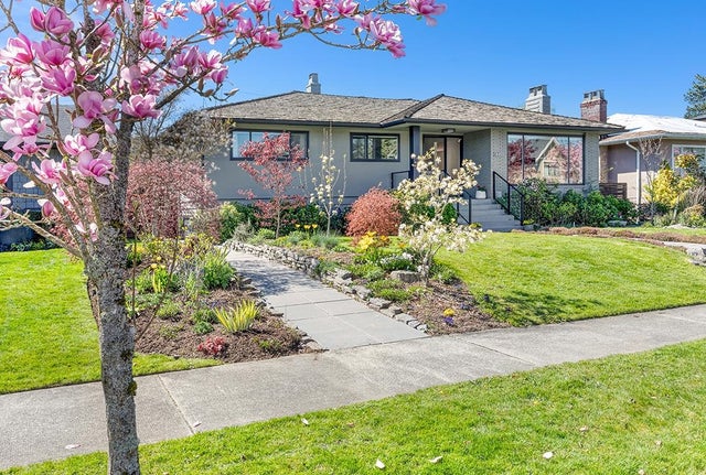 4455 Brakenridge Street - Quilchena Single Family Residence for Sale, 5 Bedrooms (R3033320)