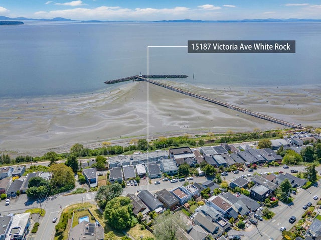 15187 Victoria Avenue - White Rock Single Family Residence for Sale, 4 Bedrooms (R2981369)