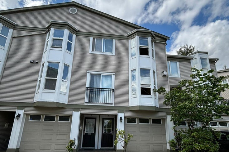 37 9559 130A STREET - Queen Mary Park Surrey Townhouse, 3 Bedrooms (R2885141)