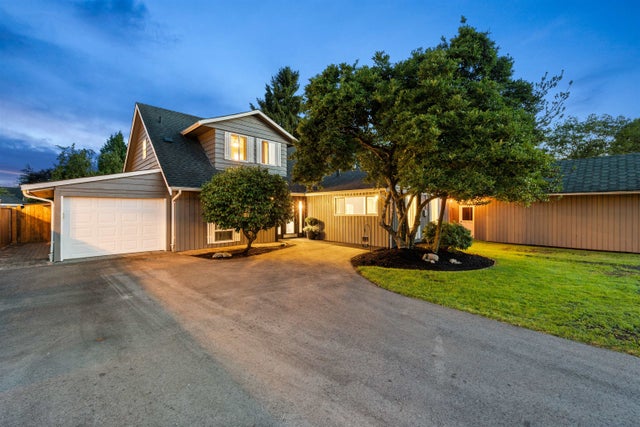 22806 Rennie Avenue - Fort Langley Single Family Residence for Sale, 5 Bedrooms (R3026436)