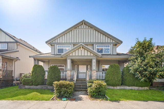 19142 69a Avenue - Clayton Single Family Residence for Sale, 6 Bedrooms (R3027247)