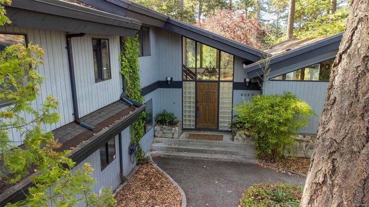 4068 Haro Rd - SE Arbutus Single Family Detached for sale, 4 Bedrooms (916588)