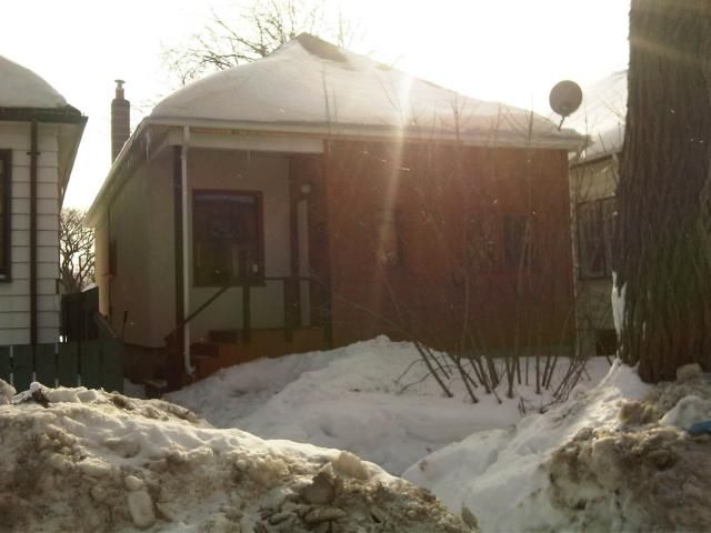  520 CARLAW Avenue  - Winnipeg HOUSE for sale, 2 Bedrooms (1101928)