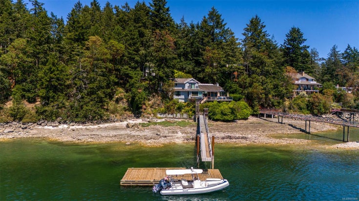119 Leslee Dr - GI Salt Spring Single Family Residence, 4 Bedrooms (951439)