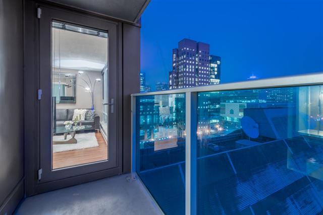 1703 233 ROBSON STREET - Downtown VW Apartment/Condo for sale, 2 Bedrooms (R2230395)