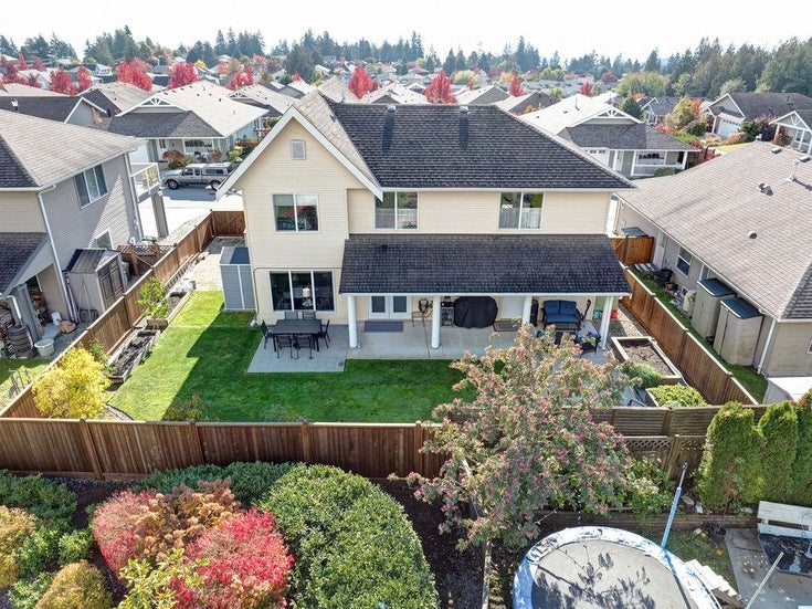 5687 Louise Way - Sechelt District Single Family Residence for Sale, 3 Bedrooms (R2978168)