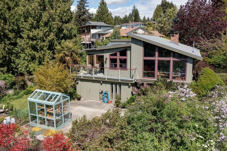 6507 Jasper Road - Sechelt District Single Family Residence for Sale, 4 Bedrooms (R3001302)