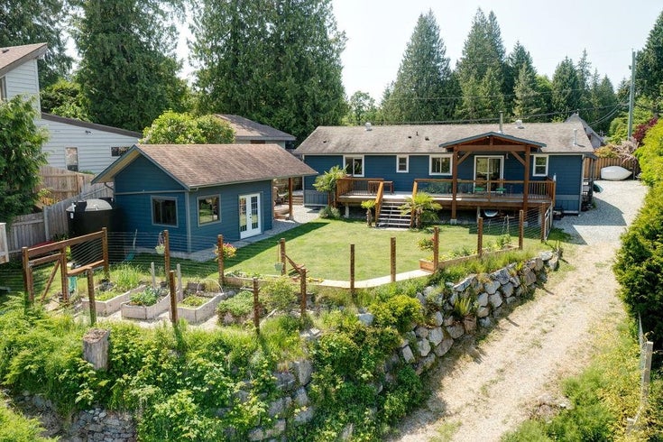 7900 Fawn Road - Halfmn Bay Secret Cv Redroofs Single Family Residence for Sale, 3 Bedrooms (R3012287)