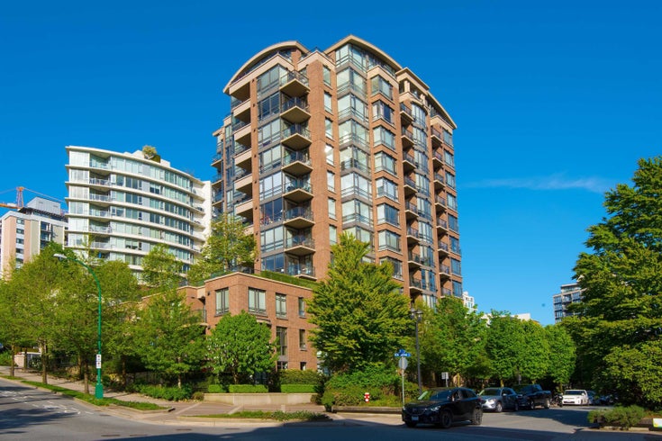 801 170 W 1ST STREET - Lower Lonsdale Apartment/Condo for sale, 2 Bedrooms (R2662823)