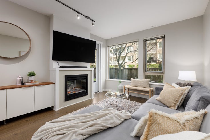 104 - 119 W 22nd Street - Central Lonsdale Apartment/Condo for Sale, 2 Bedrooms (R2987200)