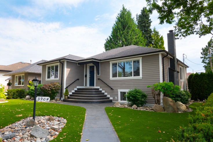 UPPER 3904 TRIUMPH STREET - Vancouver Heights Single Family Residence for Rent, 3 Bedrooms (R3044563)