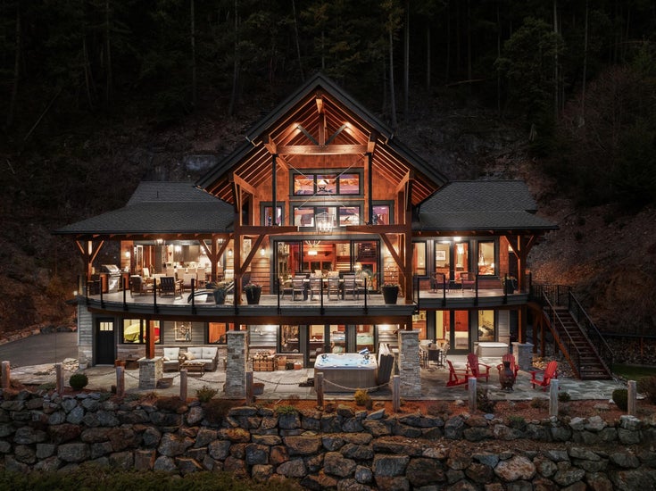 800 Taylor Road - Bowen Island Single Family Residence for Sale, 4 Bedrooms (R2978135)