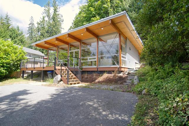 5817 Deerhorn Drive - Sechelt District House/Single Family, 2 Bedrooms (R2899308)
