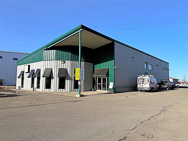195 Mackay Crescent  - Mackenzie Park Industrial for sale(A2112102)