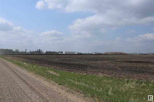 PT of SE 31 49 26 W4   - Other Commercial Land for sale(A2138287)