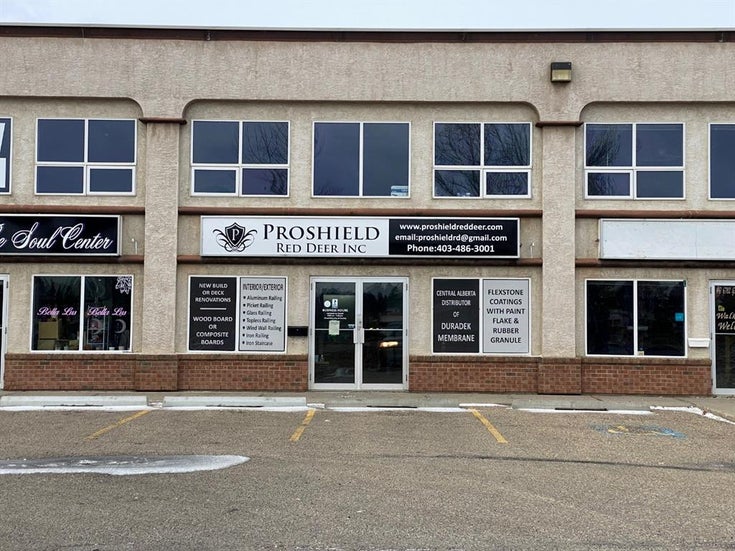 Bay 5, 6782 50 Avenue N - Normandeau Retail for sale(A2144845)