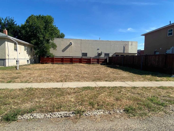 1074 Factory Street SE - River Flats Commercial Land for sale(A2152374)