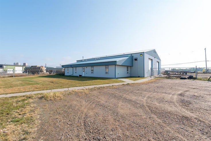 6001 52 Avenue  - LLMGLEN Industrial for sale(A2154215)