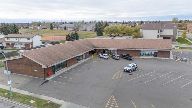 5601 31 Street  - LLMSTEEL Retail for sale(A2176122)