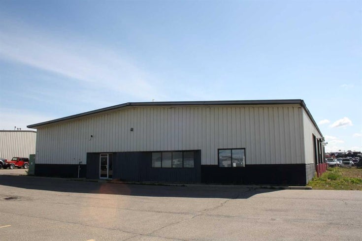 200, 104 East Lake Boulevard NE - East Lake Industrial Industrial for Lease(A2180068)