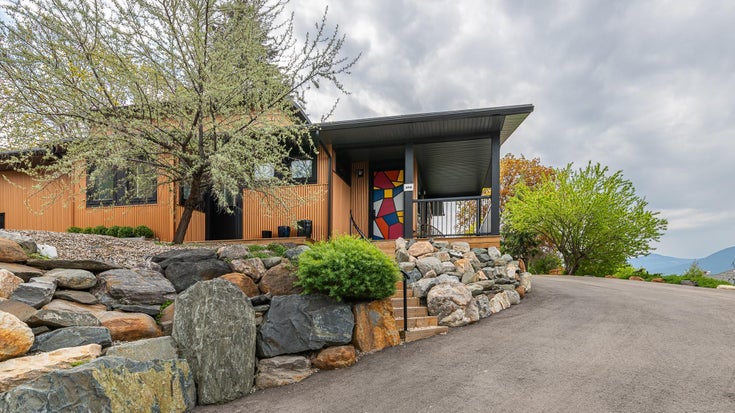 621 Regina Street - Creston Single Family, 2 Bedrooms (10346000)