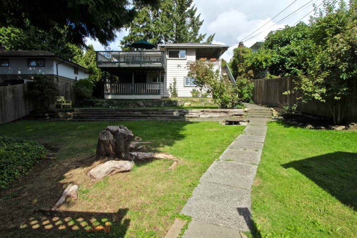 341 W 24th Street - Central Lonsdale House/Single Family for sale, 3 Bedrooms (R2114478)