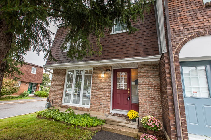 547 Orkney Private - Ottawa TWNHS for sale, 3 Bedrooms 