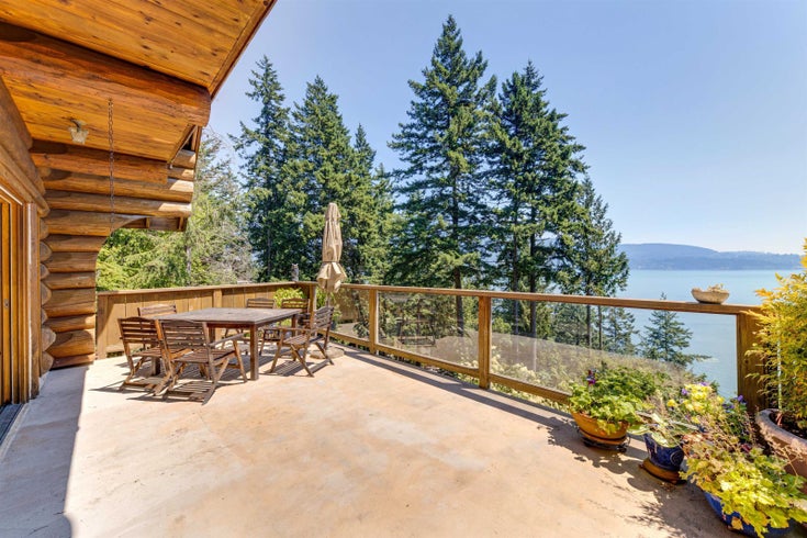 227 HIGHLAND TRAIL - Bowen Island House/Single Family for sale, 2 Bedrooms (R2613709)