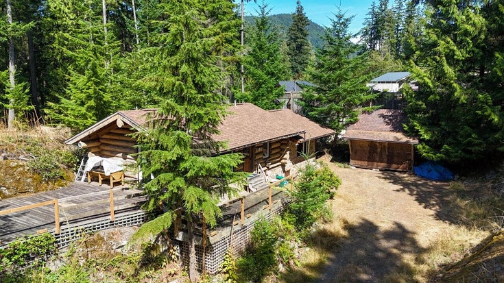 360 Salal Road - Bowen Island Single Family Residence for Sale, 2 Bedrooms (R3040218)