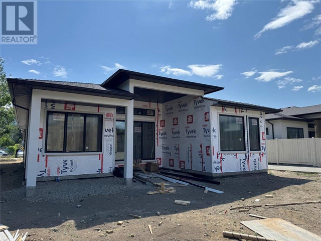 5586 Nixon Road - Summerland House for Sale, 3 Bedrooms (10343414)