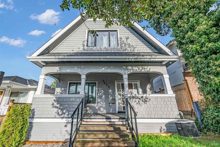 3433 Dundas Street - Hastings Sunrise Half Duplex for Sale, 4 Bedrooms (R2981348)