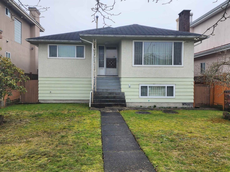 2242 E 39th Avenue - Victoria VE Single Family Residence for Sale, 5 Bedrooms (R2967009)