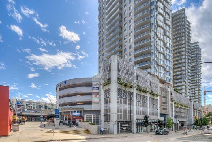 2305 - 888 Carnarvon Street - Downtown NW Apartment/Condo for Sale, 2 Bedrooms (R2971803)
