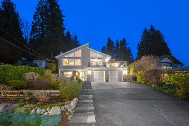 1040 CHAMBERLAIN DRIVE - Lynn Valley House/Single Family for sale(R2753981)