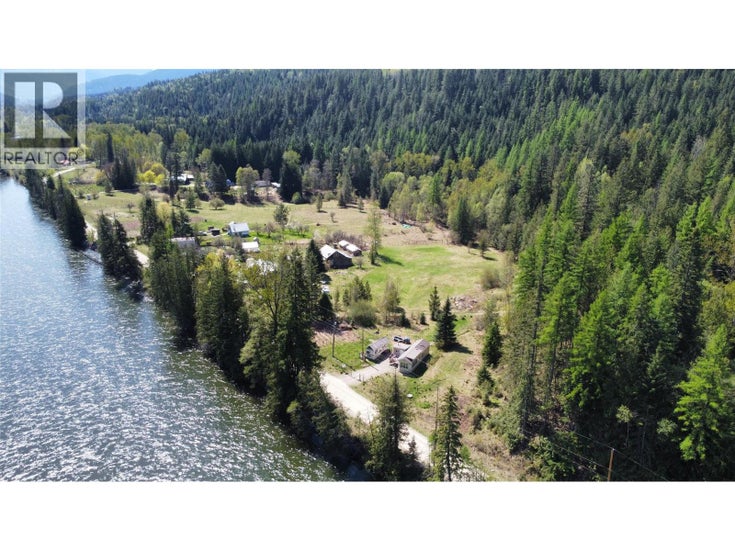 2467 SLOCAN VALLEY  WEST Road - Slocan Park Park Model Mobile Home for Sale, 2 Bedrooms (10358755)
