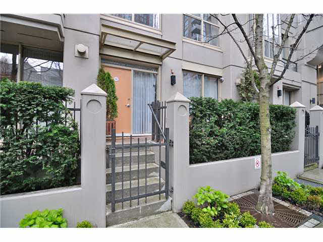 Th12 969 Richards Street - Downtown VW Townhouse for sale, 2 Bedrooms (V956716)