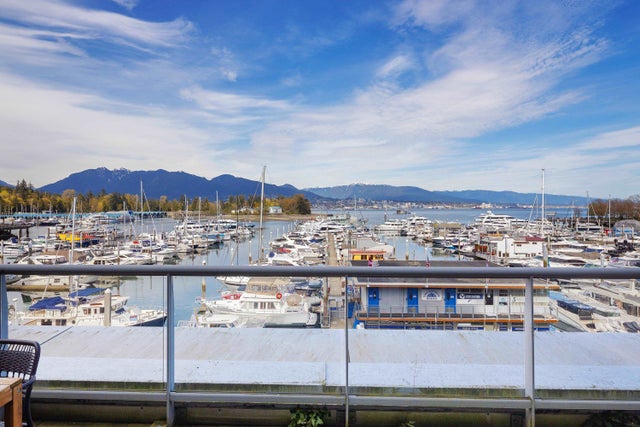 211 - 560 Nicola Street - Coal Harbour Townhouse for Sale, 3 Bedrooms (R2993978)