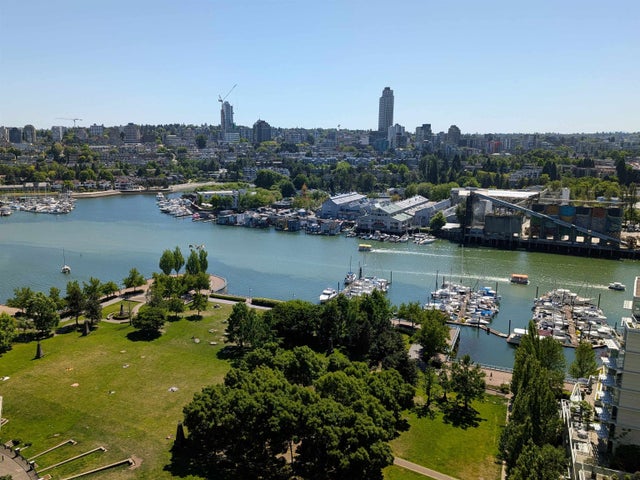 2202 - 583 Beach Crescent - Yaletown Apartment/Condo for Sale, 2 Bedrooms (R3029615)