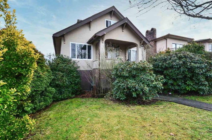 2896 E GEORGIA STREET - Renfrew VE Single Family Residence, 6 Bedrooms (R2527684)