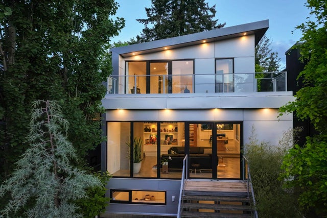 521 E 30th Avenue - Fraser VE Single Family Residence for Sale, 4 Bedrooms (R3048817)