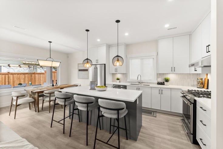 11960 4th Avenue - Steveston Village Single Family Residence for Sale, 5 Bedrooms (R3028148)