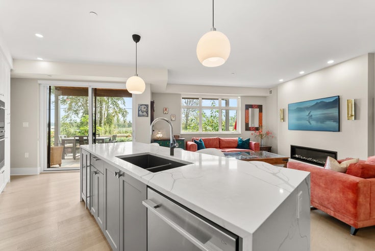 103 - 6111 Dyke Road - Steveston South Apartment/Condo for Sale, 2 Bedrooms (R3045290)