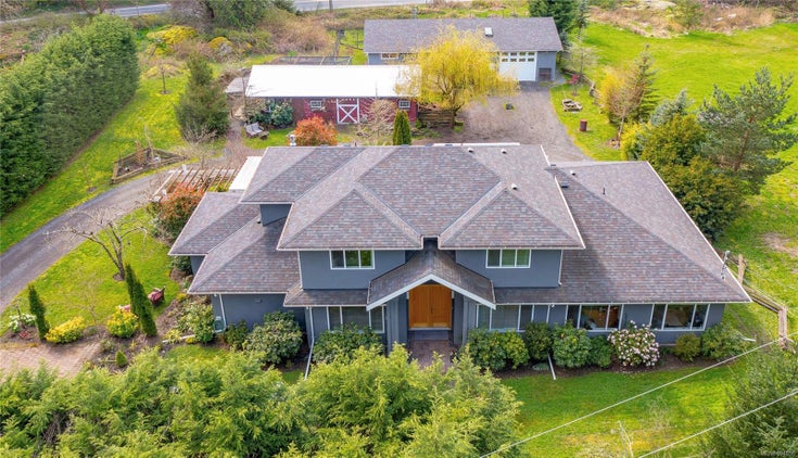 4912 Old West Saanich Rd - SW Beaver Lake Single Family Residence, 5 Bedrooms (994056)