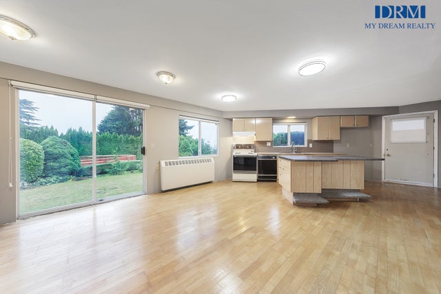4342 SOUTHWOOD ST, BURNABY, BC V5J 2G2 - South Slope Single Family Residence for Rent, 2 Bedrooms (Dream-221)