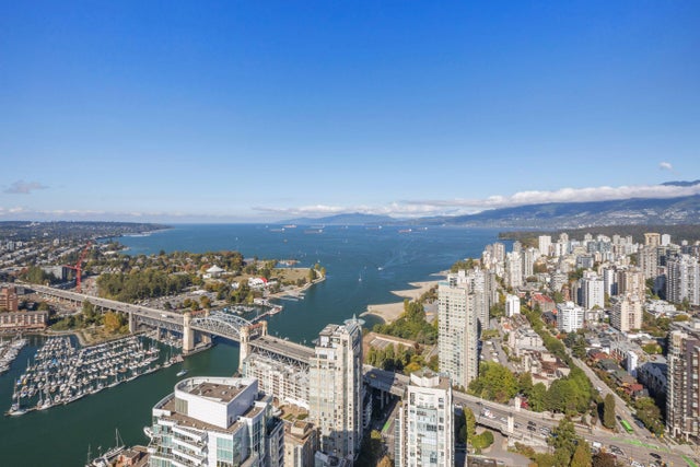5501 1480 HOWE STREET - Yaletown Apartment/Condo for sale, 3 Bedrooms (R2857227)