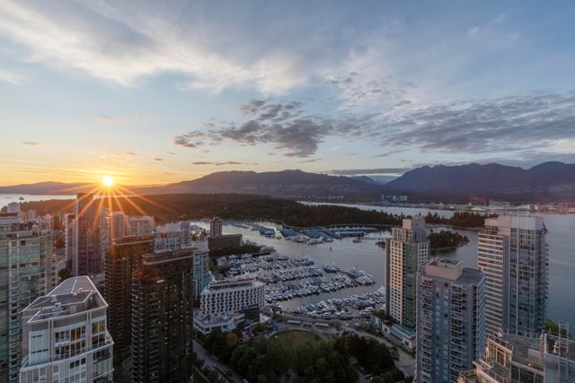 3701 - 1211 Melville Street - Coal Harbour Apartment/Condo for Sale, 3 Bedrooms (R3024535)