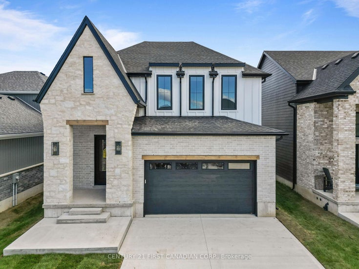 8 Sheldabren Street - Alisa Craig Detached for Sale, 3 Bedrooms (X12460331)