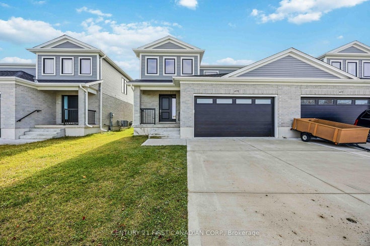 470 Main Street - Plympton Wyoming Semi-Detached  for Sale, 3 Bedrooms (X12571120)