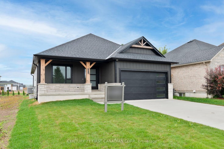 21 Hamilton Street - Ailsa Craig Detached for Sale, 2 Bedrooms (X12597984)